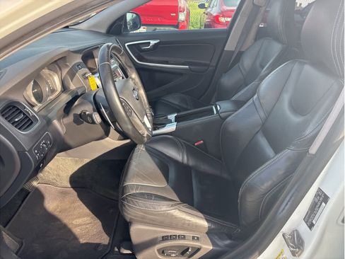 Used 2014 Volvo S60 T6 image 12