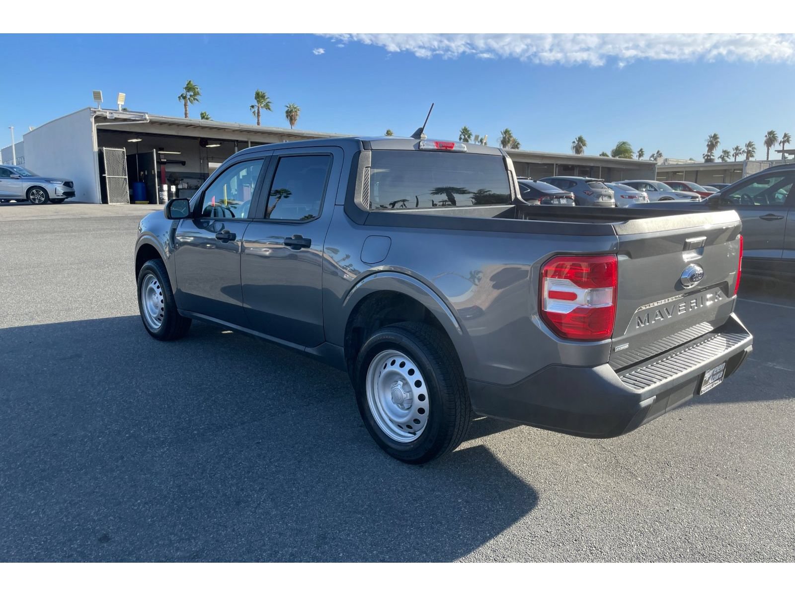 Used 2024 Ford Maverick XL FWD image 3