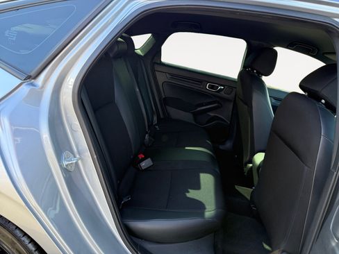 Used 2023 Honda Civic Sport image 18