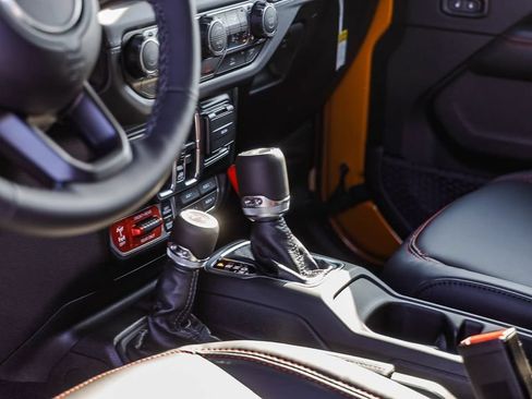 New 2026 Jeep Wrangler Unlimited Rubicon AWD/4WD image 24