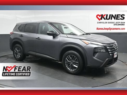 Used 2024 Nissan Rogue S AWD/4WD image 1