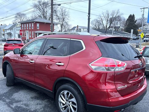 Used 2015 Nissan Rogue SL w/ SL Premium Package image 4