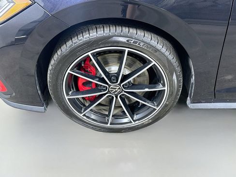 Used 2025 Volkswagen Jetta GLI Autobahn FWD image 8