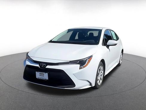 Used 2025 Toyota Corolla LE FWD image 7