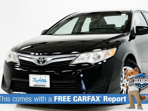 Used 2013 Toyota Camry LE image 2