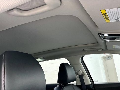 Used 2025 Kia Sorento S w/ Panoramic Sunroof Package AWD/4WD image 21