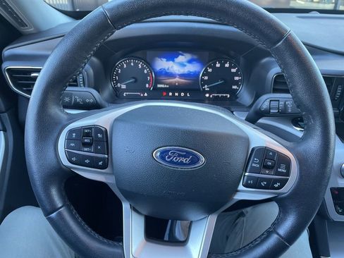 Used 2023 Ford Explorer XLT w/ Equipment Group 202A image 6