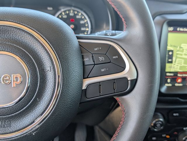 Used 2023 Jeep Renegade Trailhawk AWD/4WD image 24