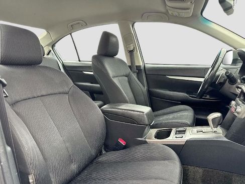 Used 2011 Subaru Legacy 2.5i Premium w/ All-Weather Pkg image 15