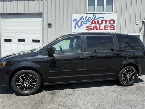 Used 2017 Dodge Grand Caravan GT FWD image 11