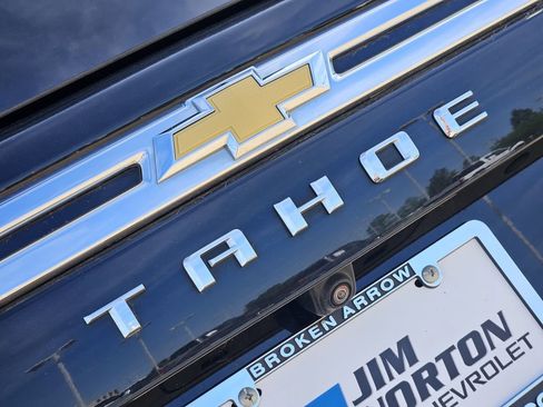 Used 2024 Chevrolet Tahoe Premier AWD/4WD image 14