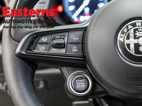 Used 2024 Alfa Romeo Tonale Veloce image 15