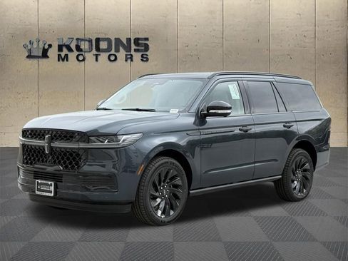 New 2026 Lincoln Navigator Reserve AWD/4WD image 1
