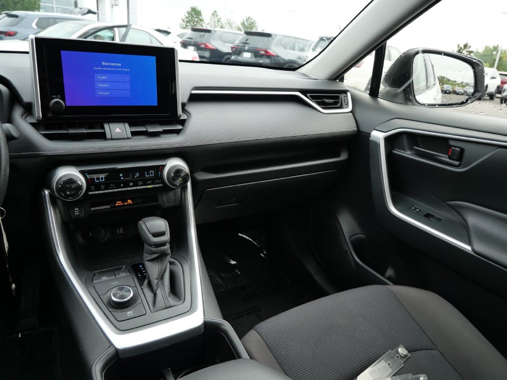 Certified 2025 Toyota RAV4 LE AWD/4WD image 14