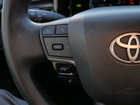 Certified 2025 Toyota Camry LE image 29