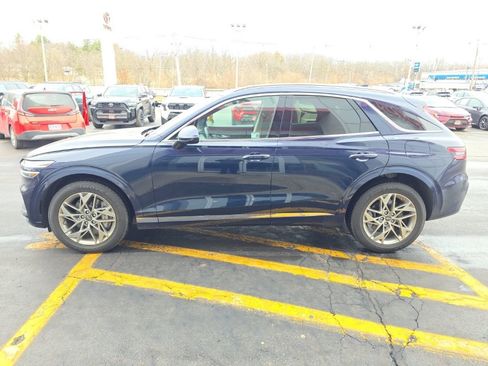 Used 2025 Genesis GV70 2.5T image 6