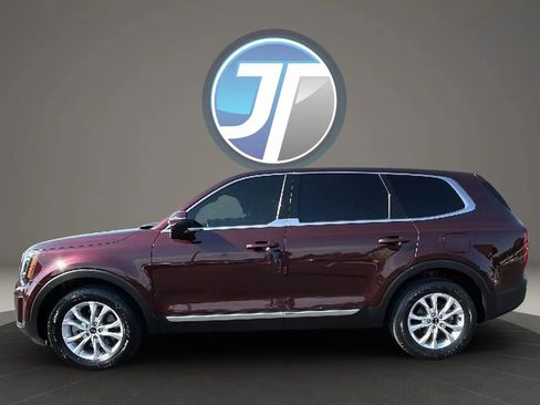 Used 2021 Kia Telluride LX FWD image 13