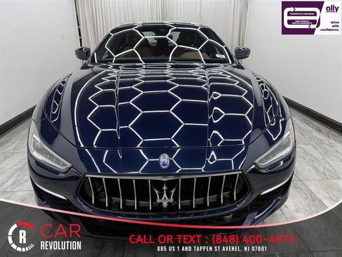 Used 2019 Maserati Ghibli S GranLusso image 2