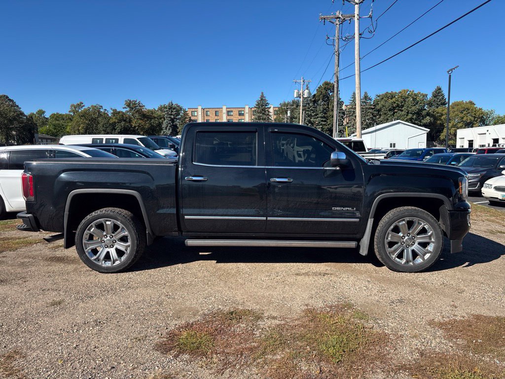 Used 2018 GMC Sierra 1500 Denali w/ Denali Ultimate Package AWD/4WD image 2