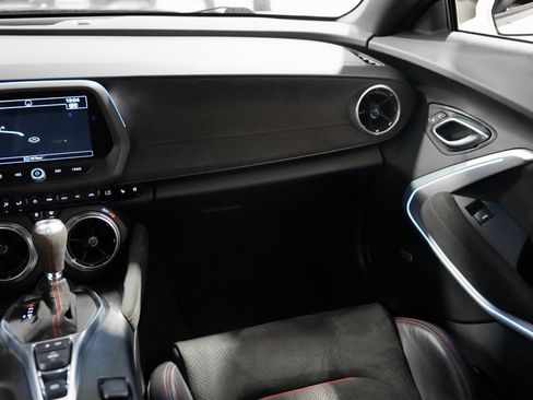 Used 2018 Chevrolet Camaro ZL1 RWD image 22