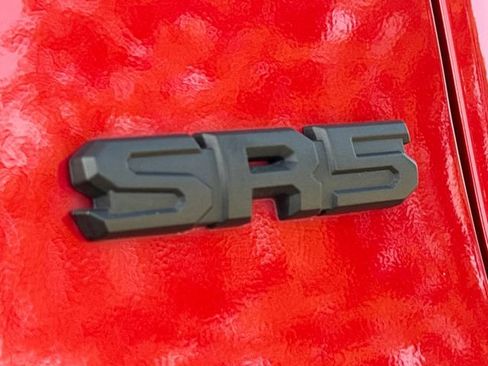 Used 2025 Toyota Tacoma SR5 AWD/4WD image 6