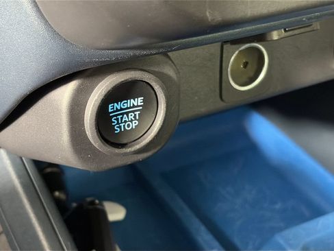 Used 2025 Ford Maverick XLT w/ Equipment Group 302A AWD/4WD image 22