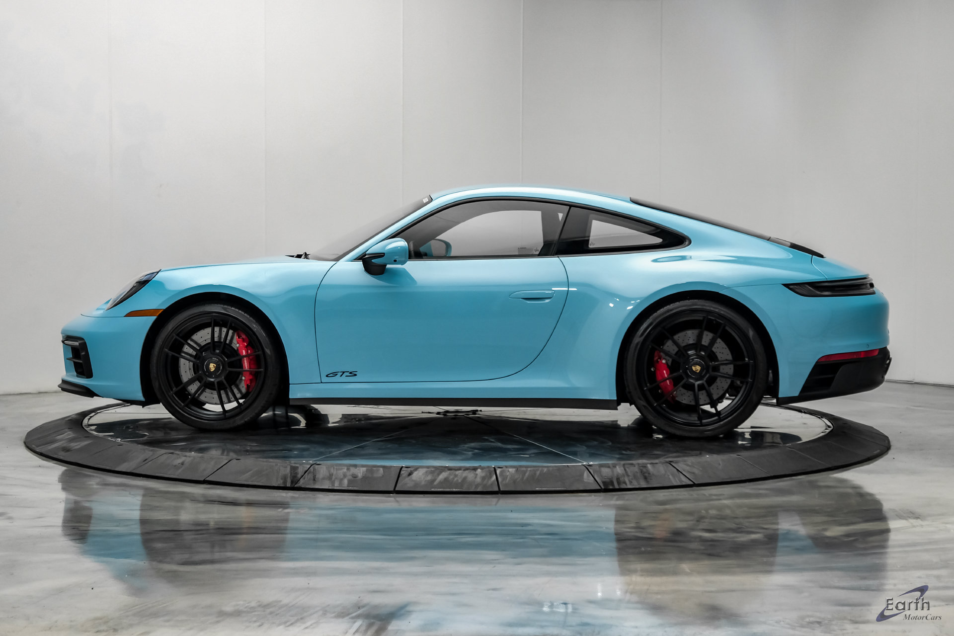 Used 2024 Porsche 911 Carrera GTS RWD image 6
