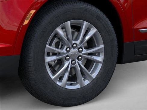 New 2026 Cadillac XT5 Luxury image 9