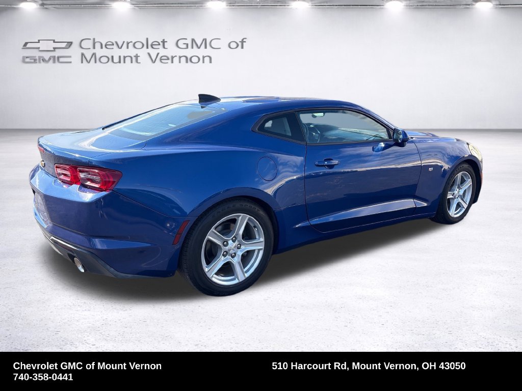 Used 2021 Chevrolet Camaro LT RWD image 5