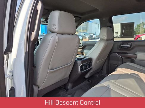 Used 2019 GMC Sierra 1500 SLT w/ SLT Convenience Package AWD/4WD image 31