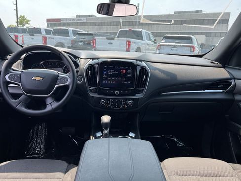 Used 2023 Chevrolet Traverse LT FWD image 22