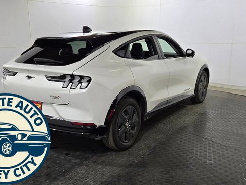Used 2022 Ford Mustang Mach-E California Route 1 AWD/4WD image 16
