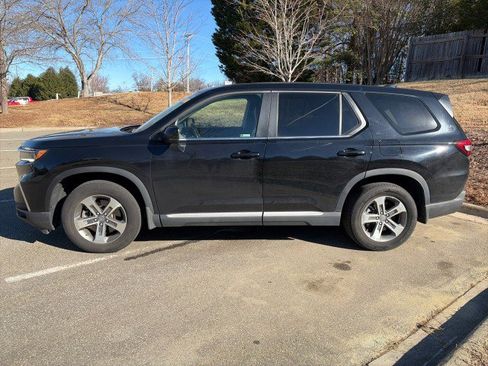 Certified 2023 Honda Pilot EX-L image 4