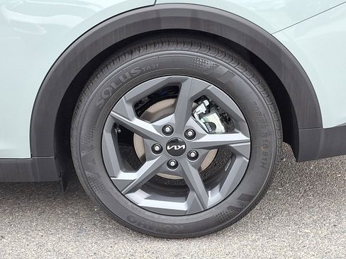 New 2025 Kia K4 LXS image 5