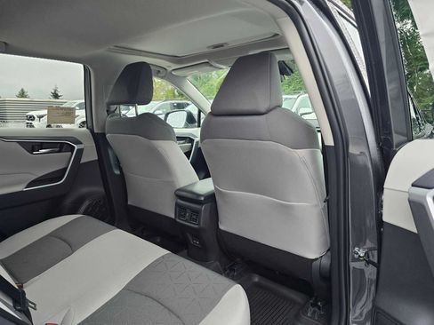 Certified 2025 Toyota RAV4 XLE w/ Convenience Package AWD/4WD image 15