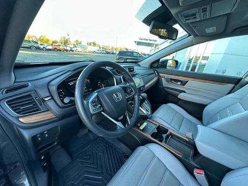 Used 2021 Honda CR-V Touring image 11