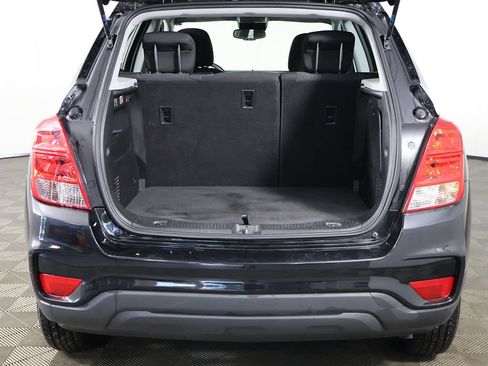 Used 2018 Chevrolet Trax LS FWD image 16