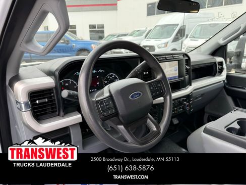 Used 2024 Ford F250 XL image 4