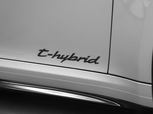 Certified 2025 Porsche 911 Carrera GTS RWD image 16