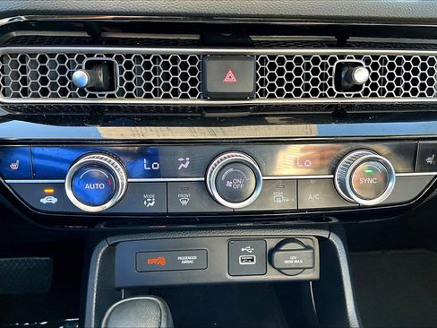 Used 2024 Honda Civic EX-L image 24