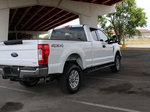 Used 2019 Ford F250 XLT w/ XLT Value Package AWD/4WD image 6