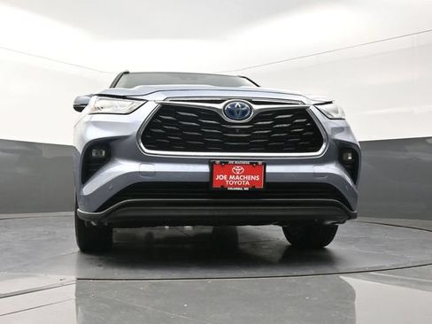 Used 2024 Toyota Highlander Limited AWD/4WD image 33