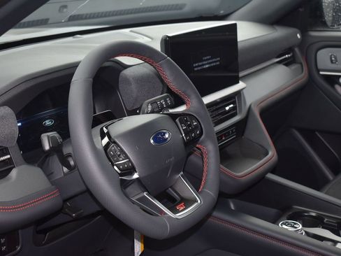 New 2026 Ford Explorer ST w/ Sun And Sound Package image 8