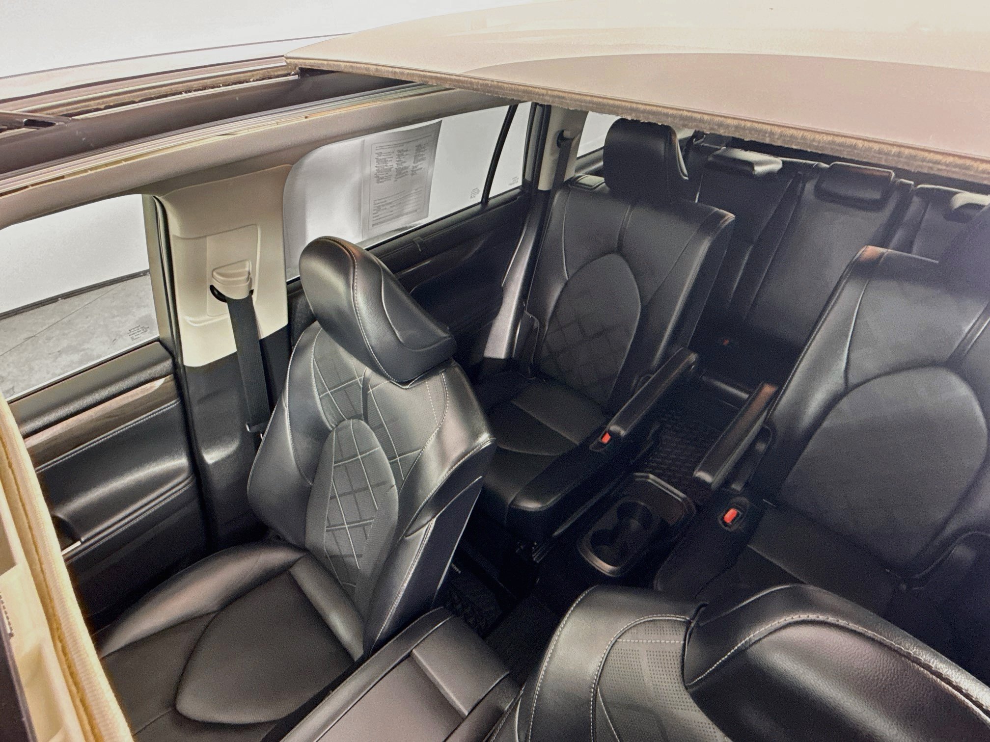 Used 2022 Toyota Highlander Limited AWD/4WD image 23