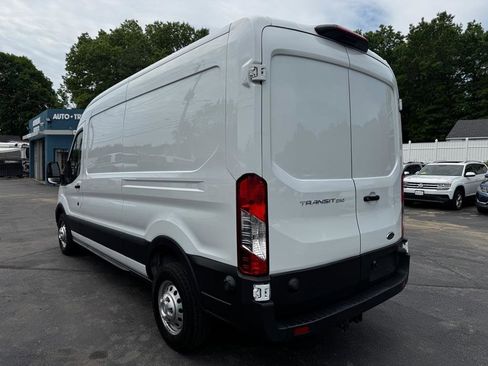 Used 2024 Ford Transit 250 148 Medium Roof Extended AWD image 4