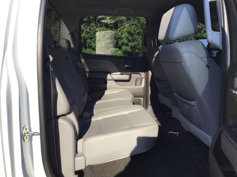 Used 2018 Chevrolet Silverado 3500 W/T w/ WT Convenience Package AWD/4WD image 5