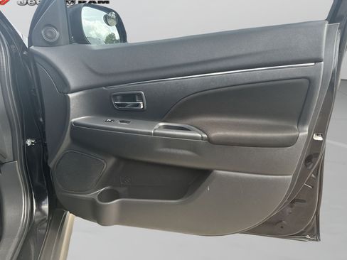 Used 2023 Mitsubishi Outlander Sport LE AWD/4WD image 37