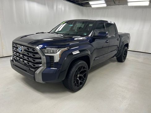 Used 2023 Toyota Tundra Platinum AWD/4WD image 2