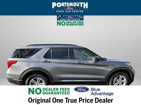 Used 2022 Ford Explorer XLT w/ Equipment Group 202A image 6