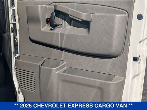 Used 2025 Chevrolet Express 3500 Extended RWD image 35